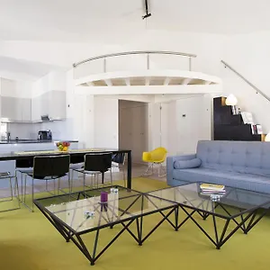  Appartement Joivy Lux And Spacious 1br With Huge Terrace, 5mins To Academy Of Sciences Portugal